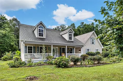 1166 Cedar Wood Pl, Asheboro, NC 27203