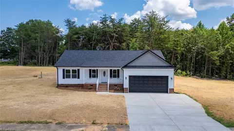 Exterior - 209 Lilly Pad Dr, Salisbury, NC 28146 photo 2 of 4