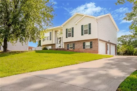 113 Lynne Ave, King, NC 27021