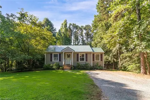 3693 Mountain Ter, Asheboro, NC 27205