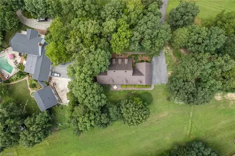 View/Area - 304 Cascade Dr, High Point, NC 27265 photo 2 of 2