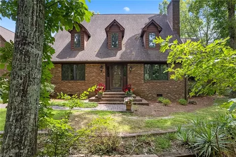 Exterior - 304 Cascade Dr, High Point, NC 27265 photo 3 of 6