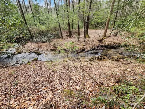 2750 Reedy Branch Rd, Purlear, NC 28665 photo 8
