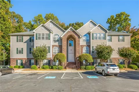 222 Timberline Ridge Ct, Winston Salem, NC 27106