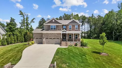 2595 Mccullum Ct, Browns Summit, NC 27214