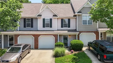 6361 Double Eagle Dr, Whitsett, NC 27377