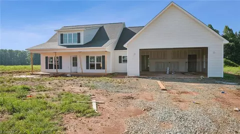 123 Gregorys Grange Dr, Yanceyville, NC 27379
