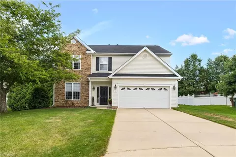 4 Limerock Ct, Greensboro, NC 27410