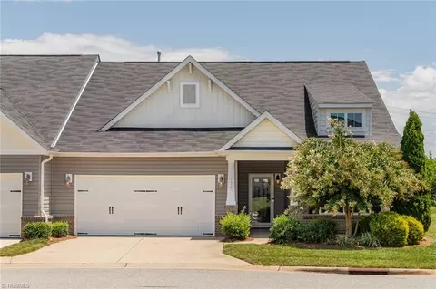 151 Maryland Dr, Thomasville, NC 27360