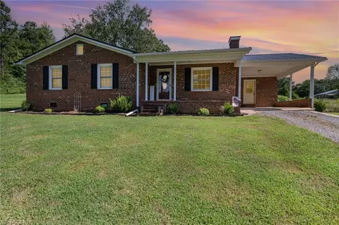 6670 Jackson Creek Rd, Denton, NC 27239