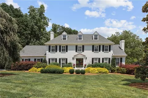 204 Manchester Pl, Greensboro, NC 27410