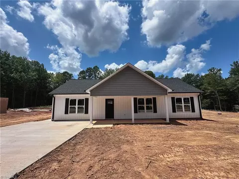 129 Yellowbell Dr, Lexington, NC 27292