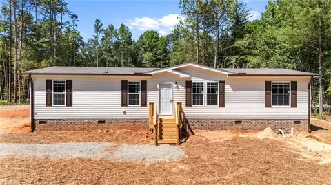 124 Asher Ln, Lexington, NC 27292
