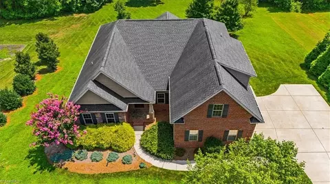 View/Area - 4006 Steeplegate Dr, Trinity, NC 27370 photo 1 of 7