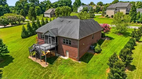 View/Area - 4006 Steeplegate Dr, Trinity, NC 27370 photo 4 of 7