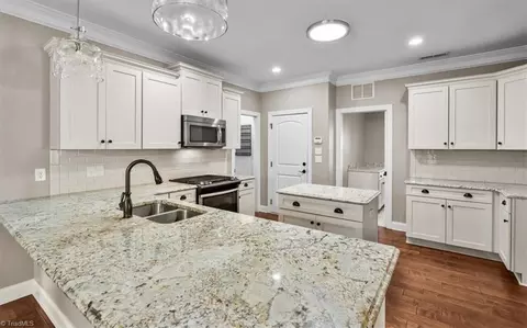 Kitchen - 4006 Steeplegate Dr, Trinity, NC 27370 photo 2 of 4