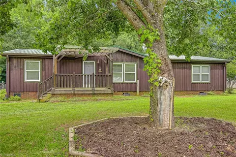 5165 Woodleaf Rd, Salisbury, NC 28147