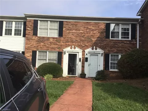 311 Salisbury St #41, Kernersville, NC 27284