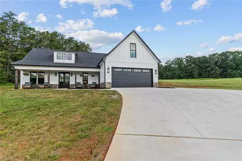 Exterior - 631 Hauser Rd, Pinnacle, NC 27043 photo 8 of 10