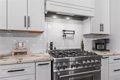 Kitchen - 631 Hauser Rd, Pinnacle, NC 27043 photo 3 of 3