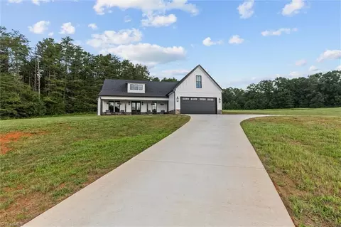 Exterior - 631 Hauser Rd, Pinnacle, NC 27043 photo 6 of 10