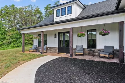 Exterior - 631 Hauser Rd, Pinnacle, NC 27043 photo 5 of 10