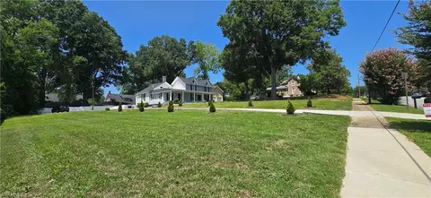 Exterior - 535 Patrick St, Eden, NC 27288 photo 5 of 8