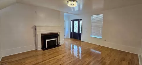 Living - 535 Patrick St, Eden, NC 27288 photo 1 of 5