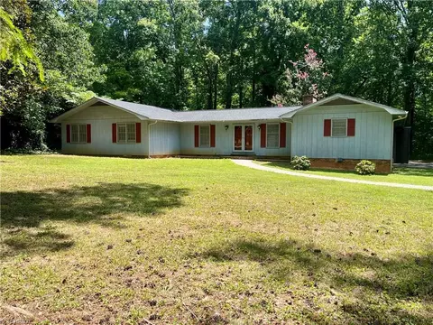 278 Forest Park Dr, Denton, NC 27239