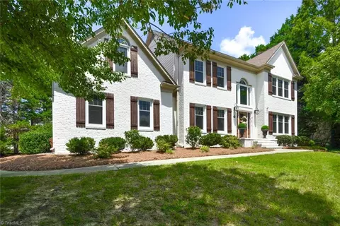 4731 Jamesford Dr, Jamestown, NC 27282