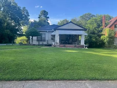 901 Circle Dr, High Point, NC 27262