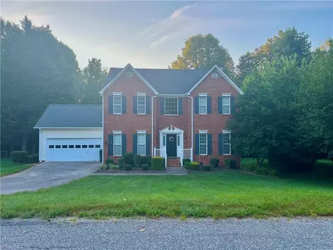 6165 Habersham Dr, Kernersville, NC 27284