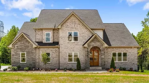 7533 Shadow Creek Dr, Summerfield, NC 27358