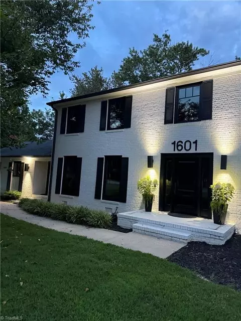 1601 Guilford College Rd, Jamestown, NC 27282