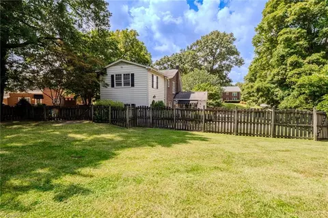 708 Hillcrest Dr, High Point, NC 27262 photo 38