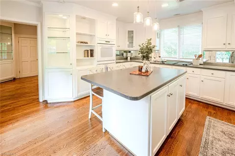 708 Hillcrest Dr, High Point, NC 27262 photo 12