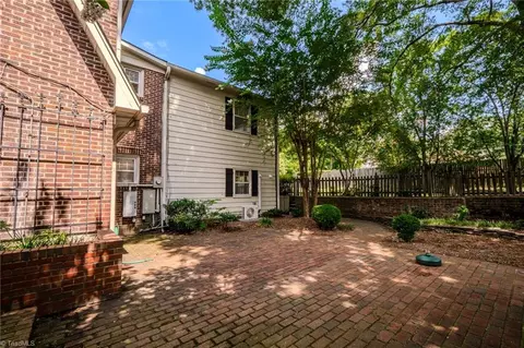 708 Hillcrest Dr, High Point, NC 27262 photo 36