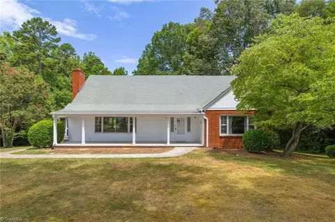 3563 Milhaven Rd, Winston Salem, NC 27106