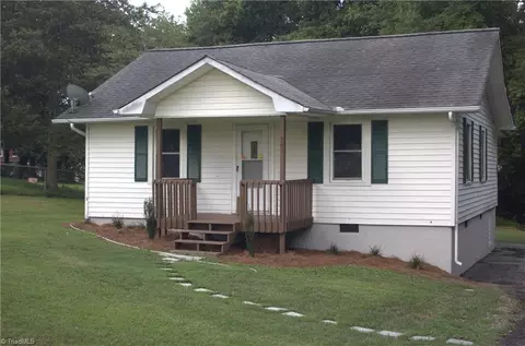 305 Rosemary Dr, Archdale, NC 27263