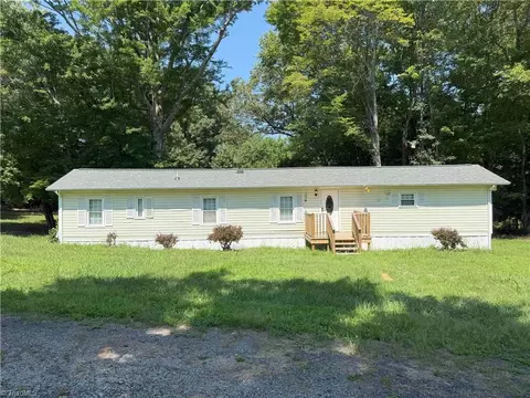1835 Mount Carmel Church Rd, Reidsville, NC 27320