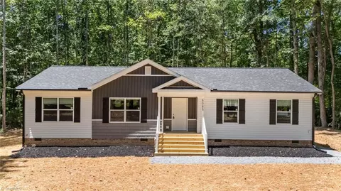 5085 Beulah Ln, Kernersville, NC 27284
