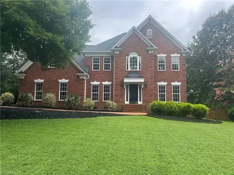 5736 Brightington Ct, Kernersville, NC 27284