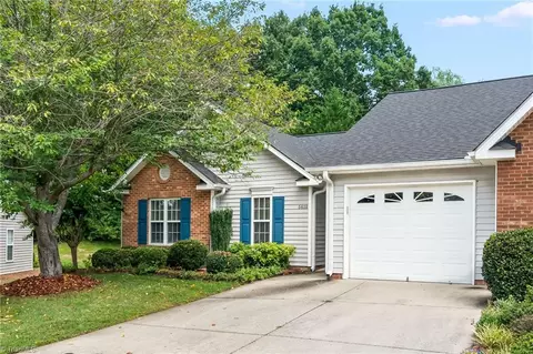 5618 Creek Bed Ln, High Point, NC 27265
