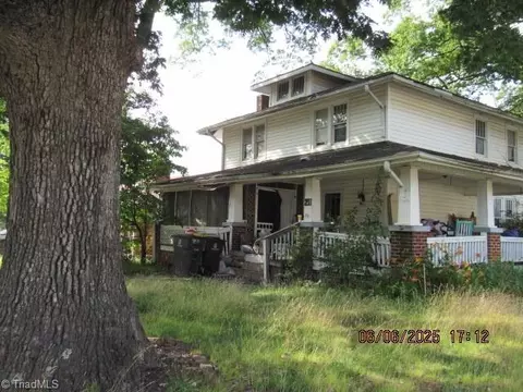 211 Clayton St, Winston Salem, NC 27105