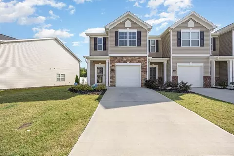 5650 Carrington Ct, Trinity, NC 27370 photo 1
