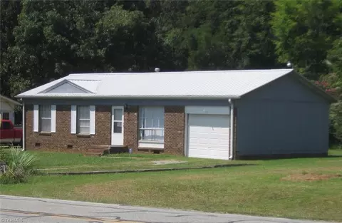 1010 Springwood Ave, Gibsonville, NC 27249