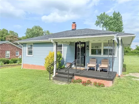 1406 Fairview St, Greensboro, NC 27405
