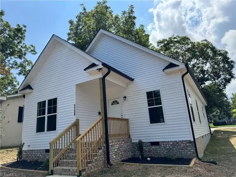 1718 Thurmond St, Winston Salem, NC 27105