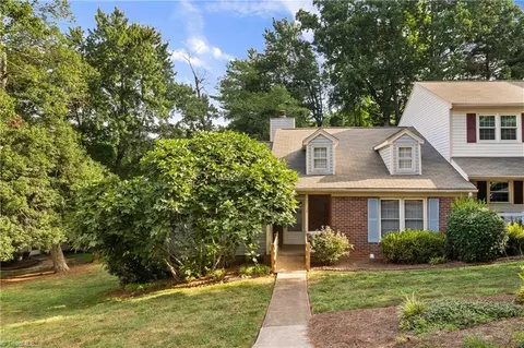 2739 Crosswinds Dr, Winston Salem, NC 27127
