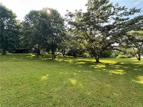 Exterior - 8736 Us Highway 601, Dobson, NC 27017 photo 8 of 11